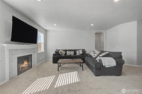 212 Royal Palm Drive Moses Lake WA 98837