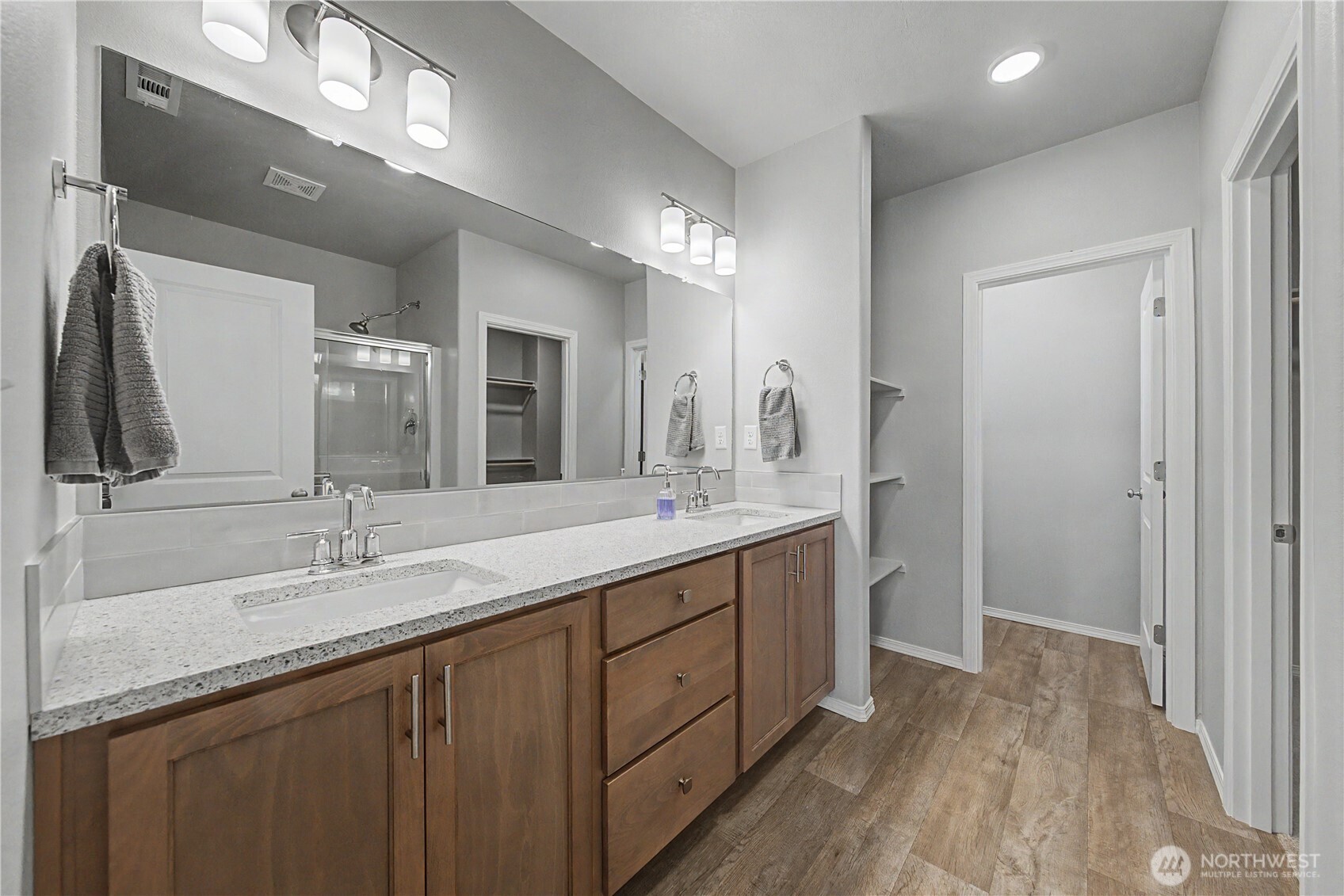 212 Royal Palm Drive Moses Lake WA 98837