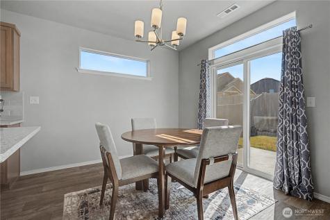 212 Royal Palm Drive Moses Lake WA 98837