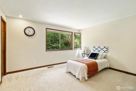 5004 134th Place NE Bellevue WA 98005