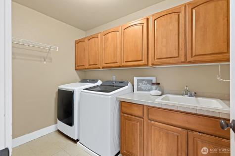 17204 135th Avenue Ct E Puyallup WA 98374