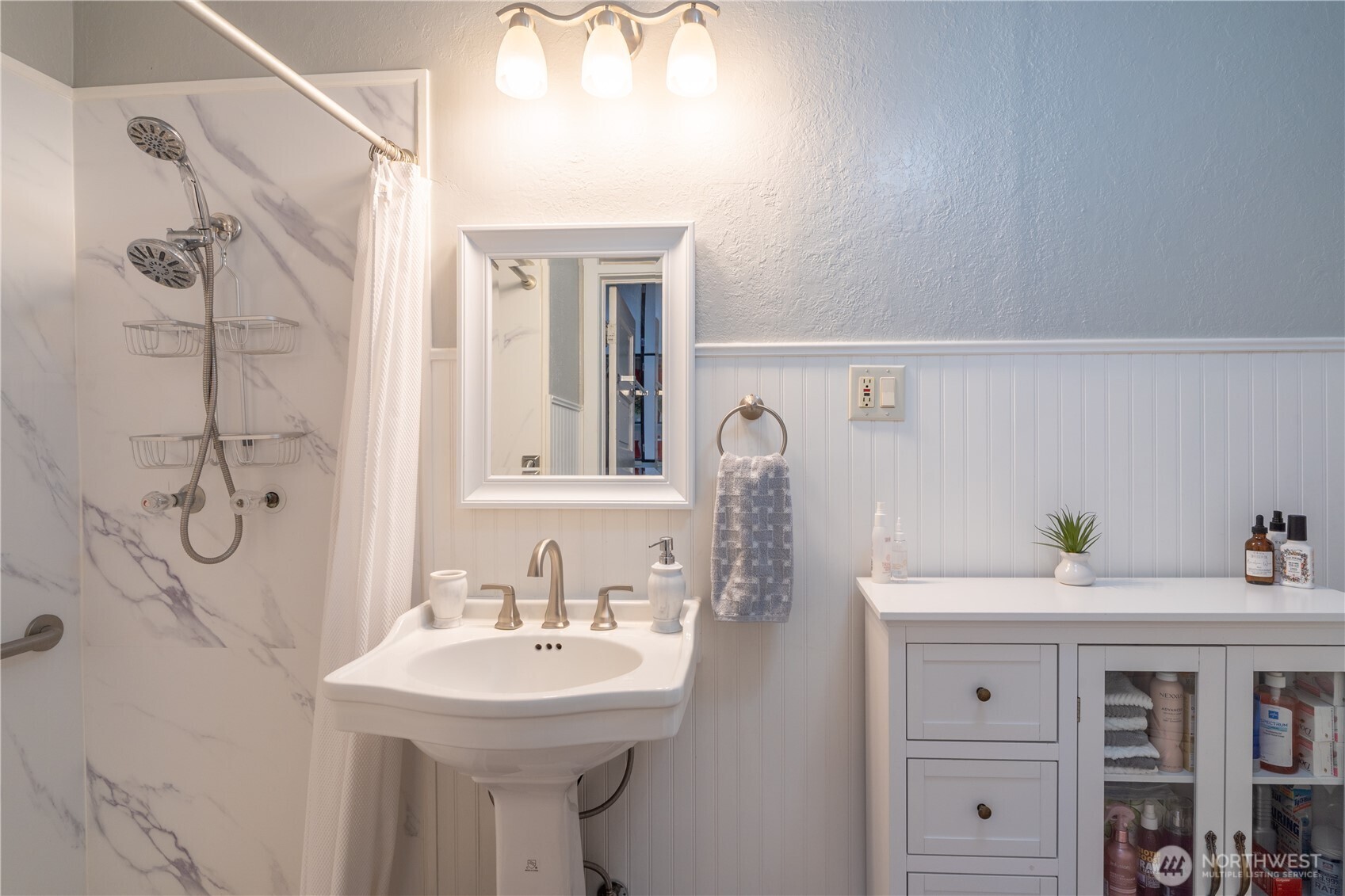 102 W 3rd Street Lind WA 99341