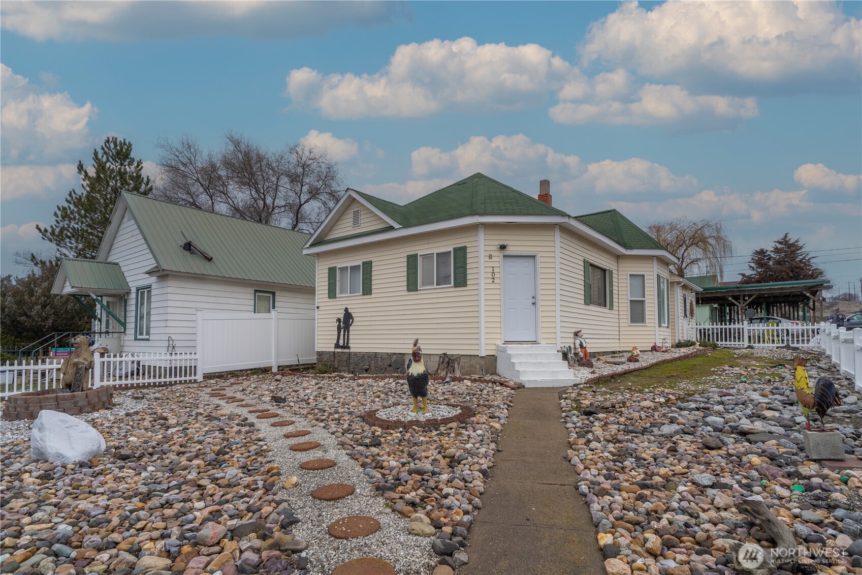102 W 3rd Street Lind WA 99341