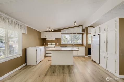 3611 I Street NE Auburn WA 98002
