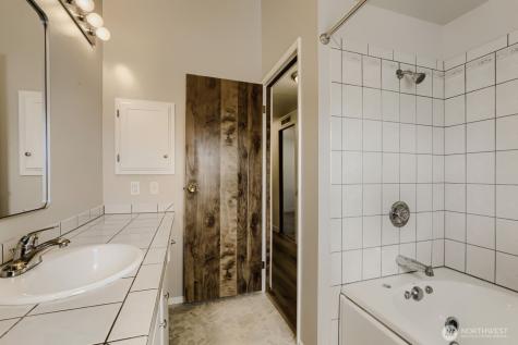 3611 I Street NE Auburn WA 98002