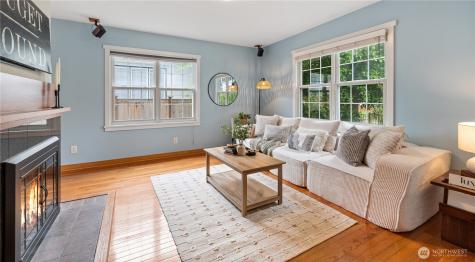 1908 Gregory Way Bremerton WA 98337