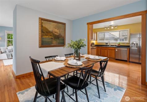 1908 Gregory Way Bremerton WA 98337