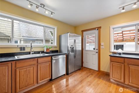1908 Gregory Way Bremerton WA 98337
