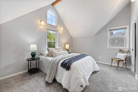 1908 Gregory Way Bremerton WA 98337