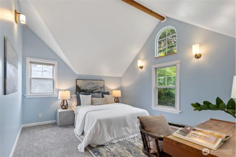 1908 Gregory Way Bremerton WA 98337