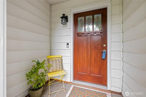 1908 Gregory Way Bremerton WA 98337