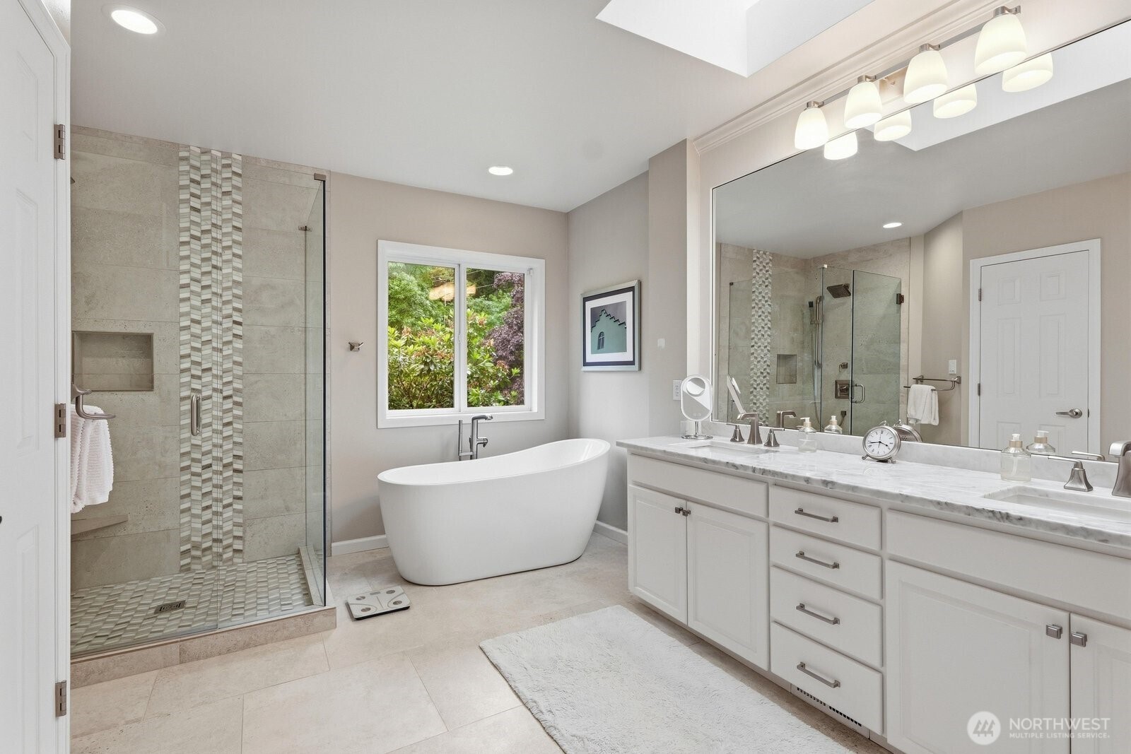14415 221st Avenue NE Woodinville WA 98077