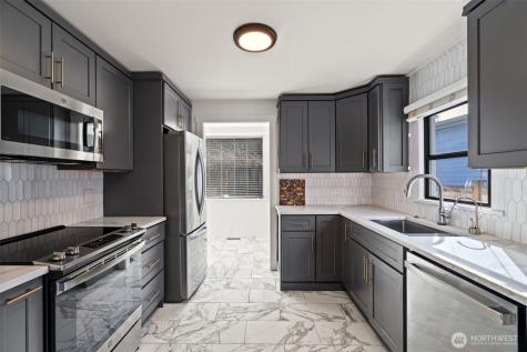 9029 8th Avenue SW Seattle WA 98106