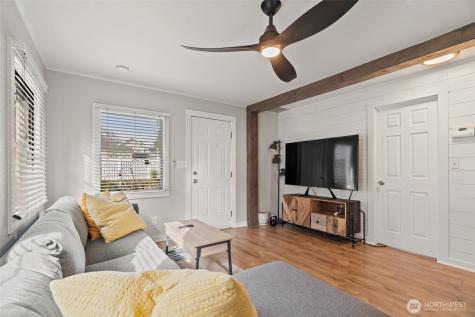 9029 8th Avenue SW Seattle WA 98106