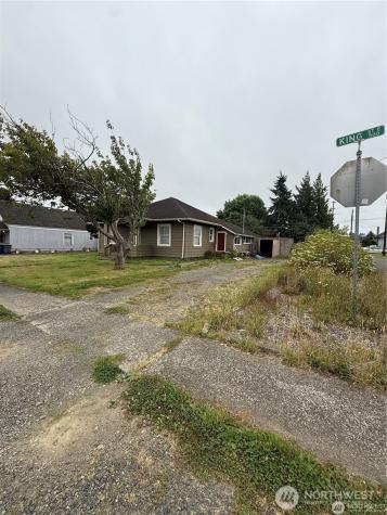 521 W King Street Aberdeen WA 98520