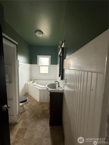 521 W King Street Aberdeen WA 98520