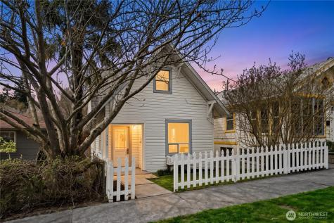 4135 36th Ave SW Seattle WA 98126