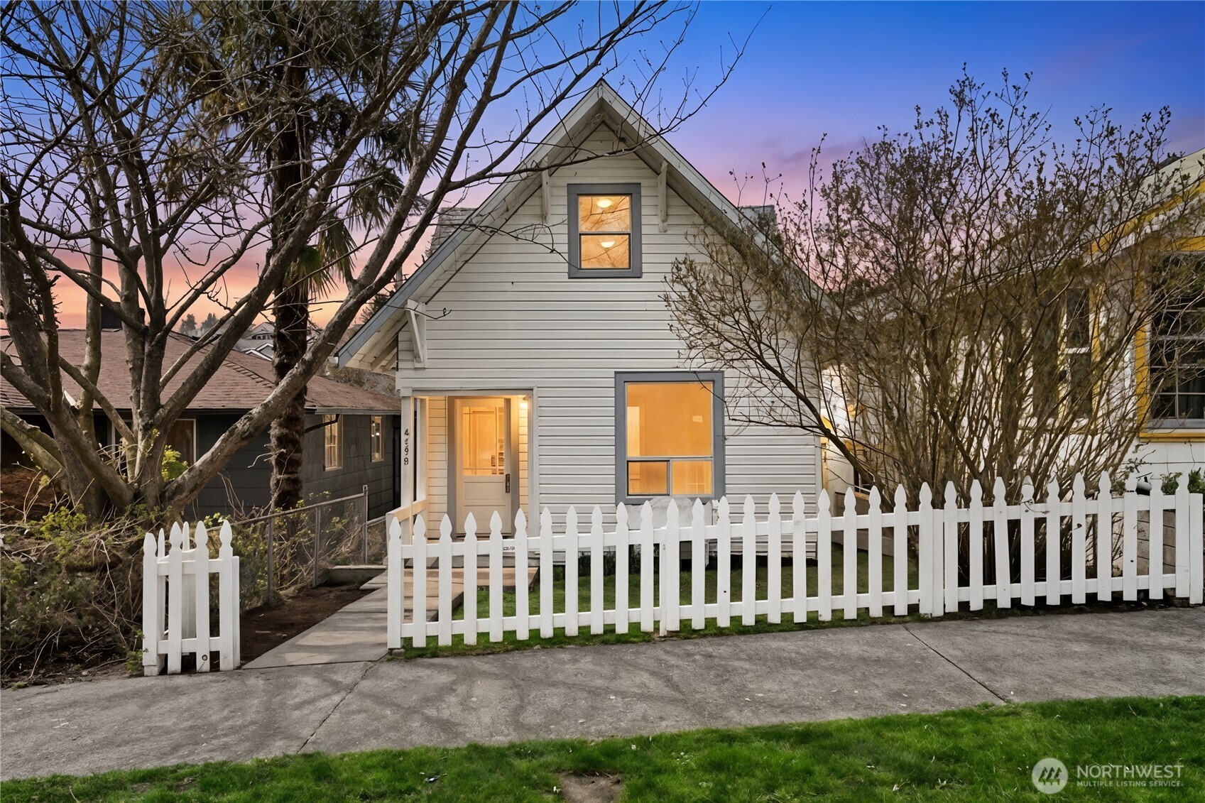 4135 36th Ave SW Seattle WA 98126