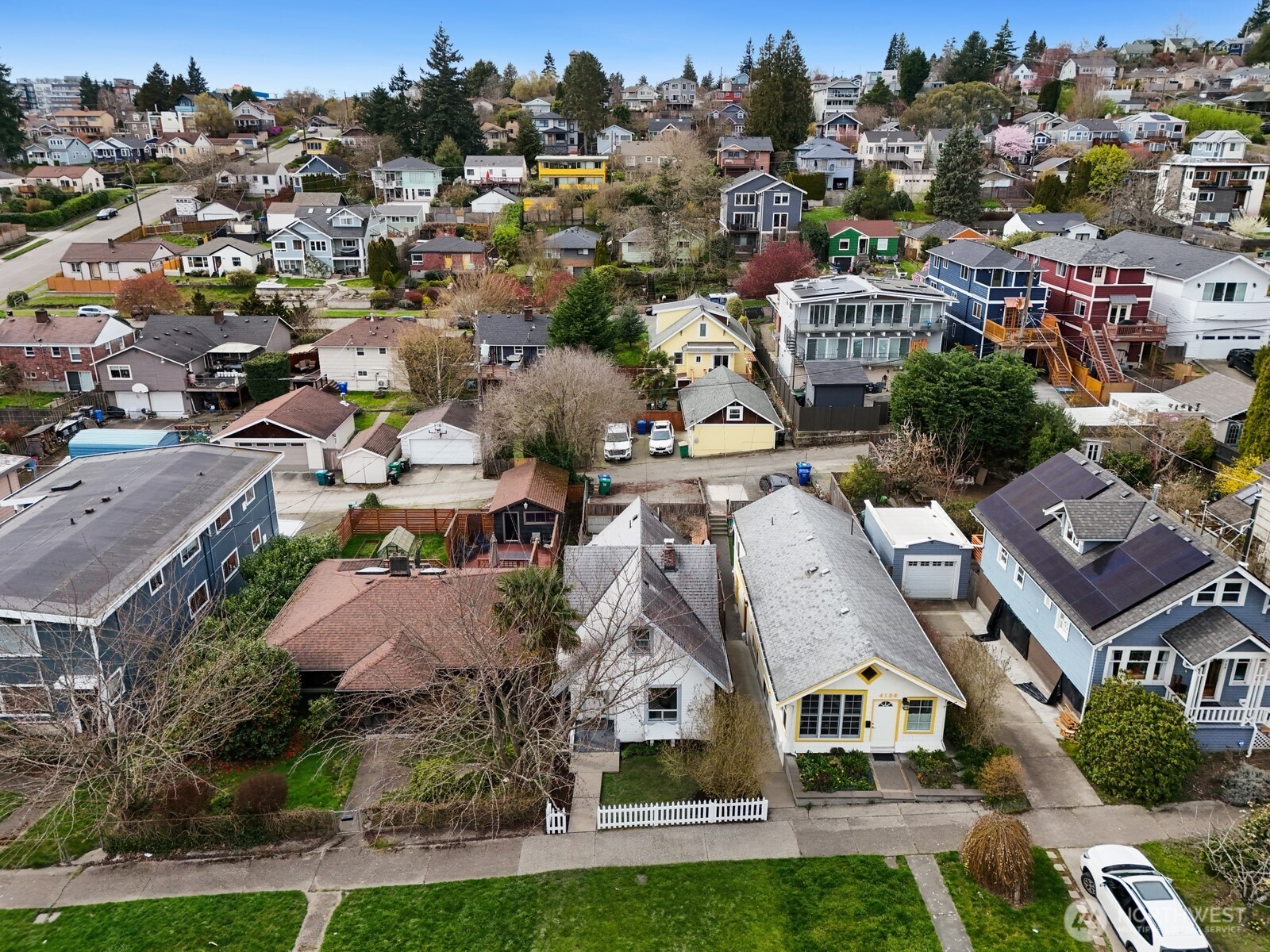 4135 36th Ave SW Seattle WA 98126