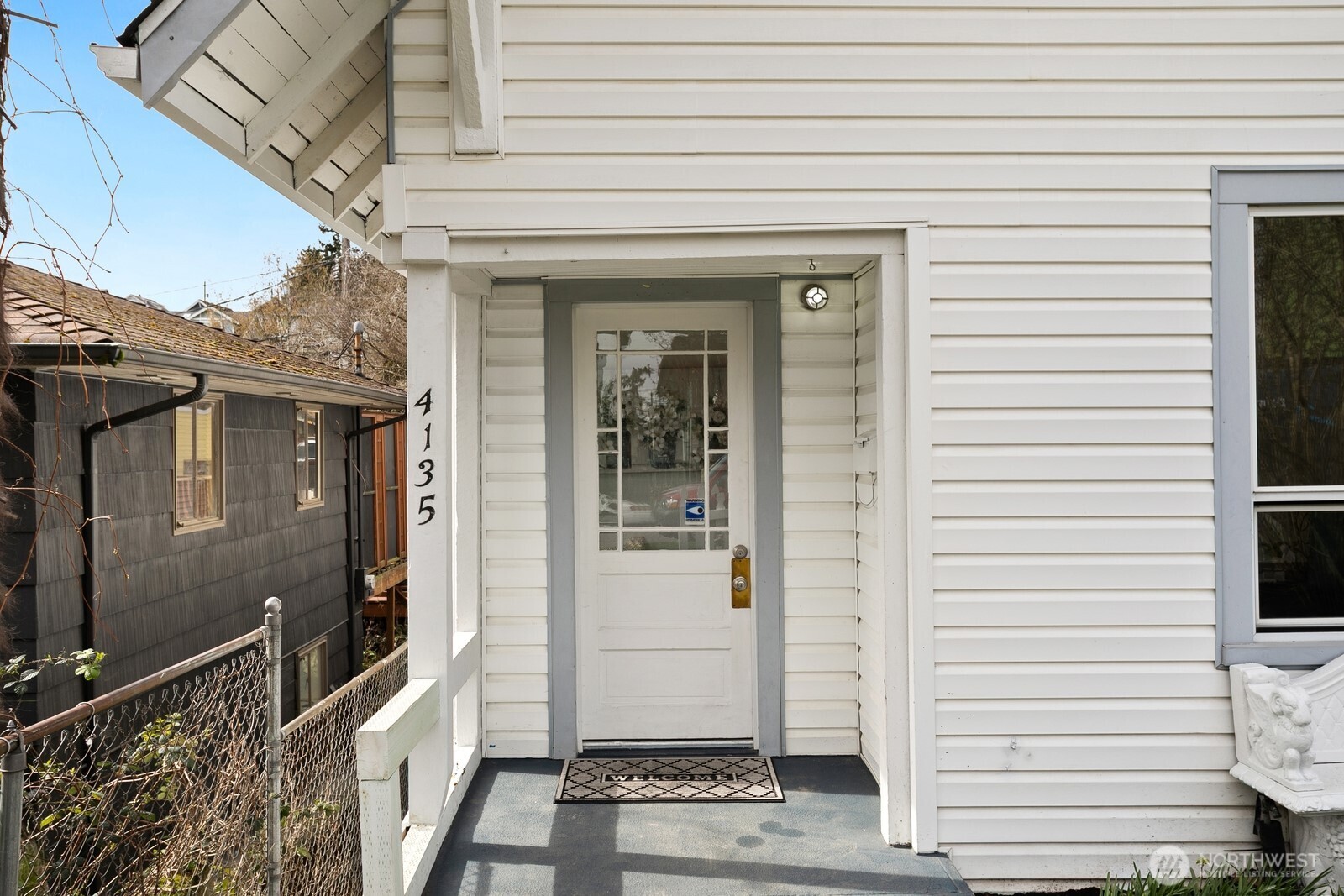 4135 36th Ave SW Seattle WA 98126