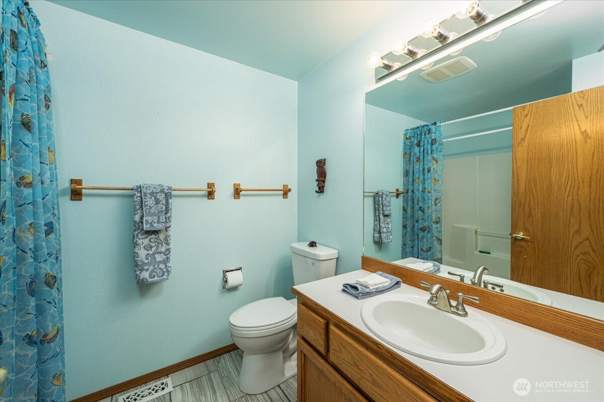 1890 Edgewood Drive Camano Island WA 98282