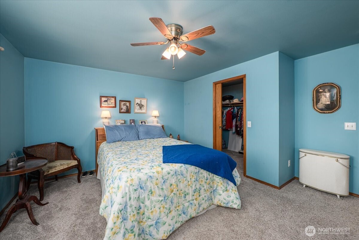 1890 Edgewood Drive Camano Island WA 98282