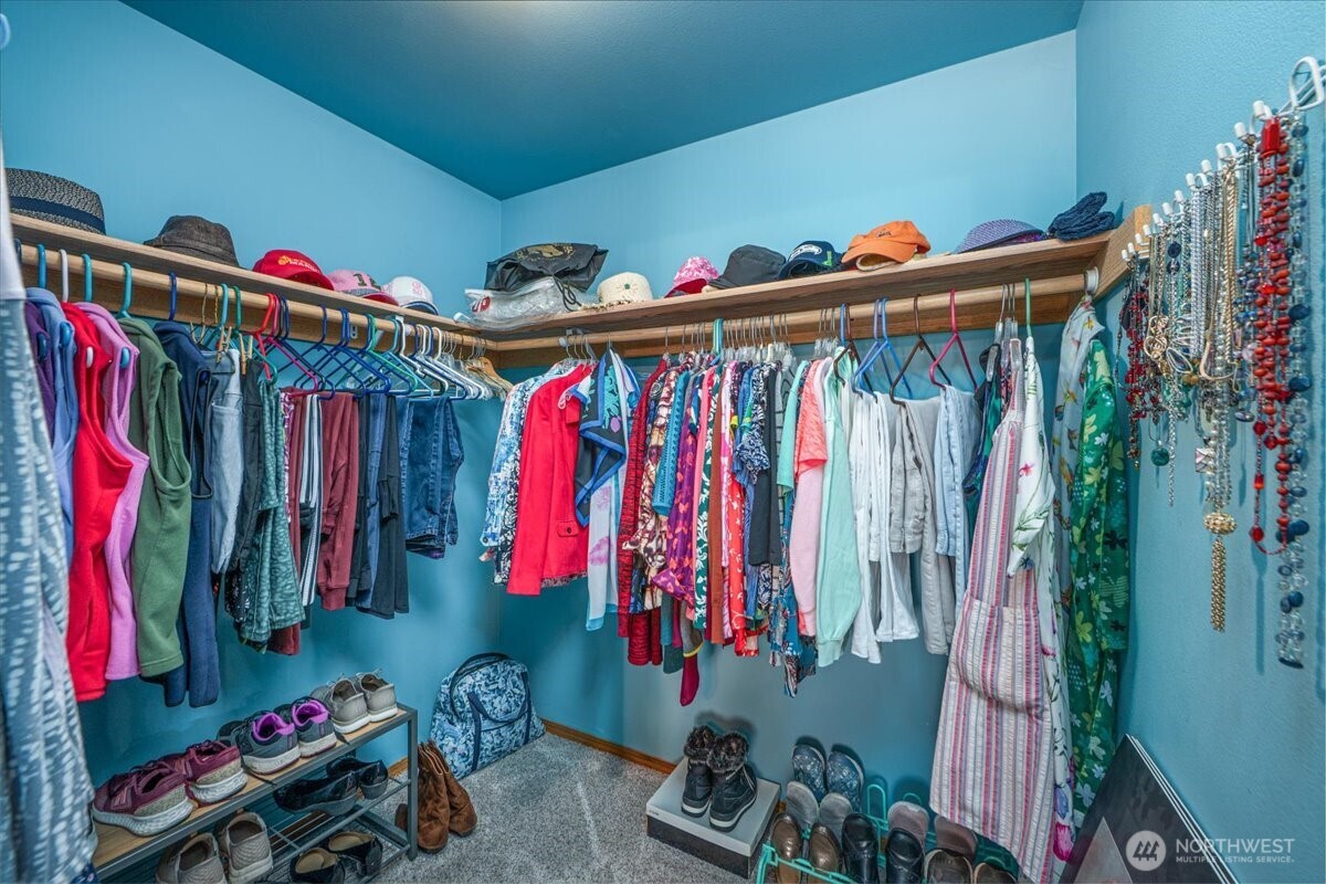 1890 Edgewood Drive Camano Island WA 98282