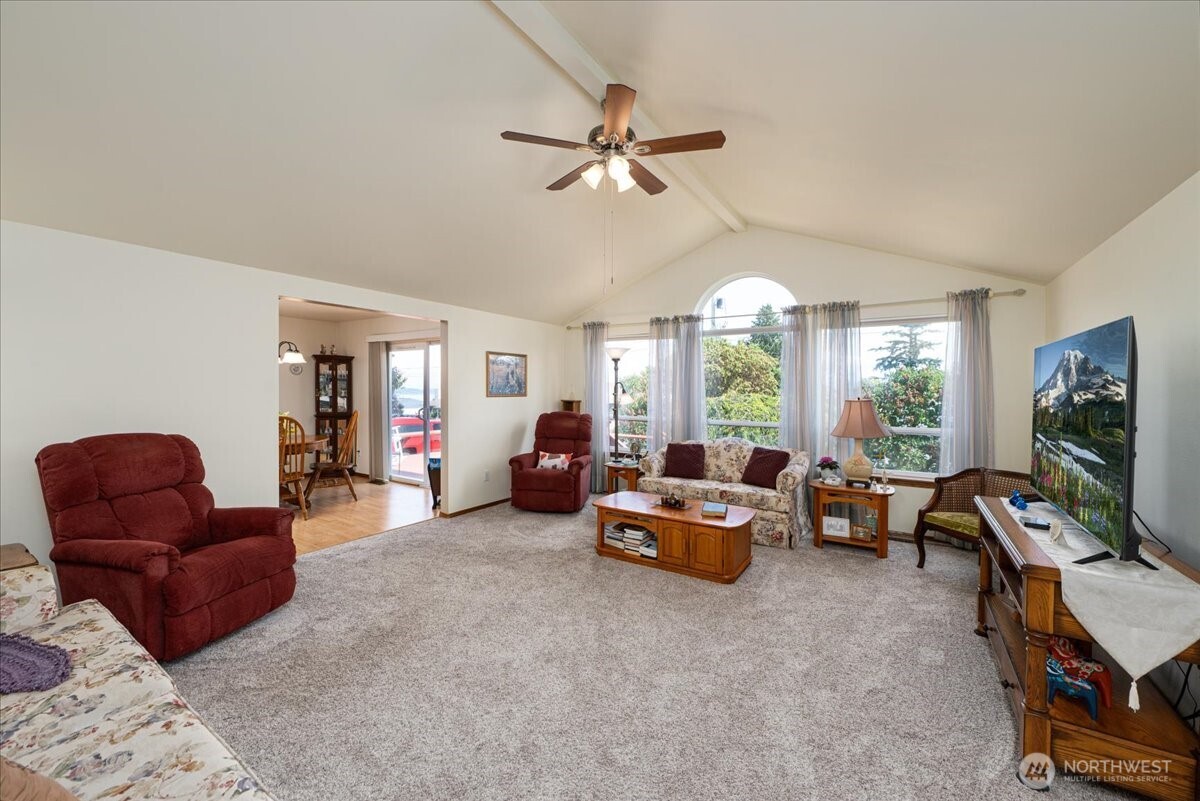 1890 Edgewood Drive Camano Island WA 98282