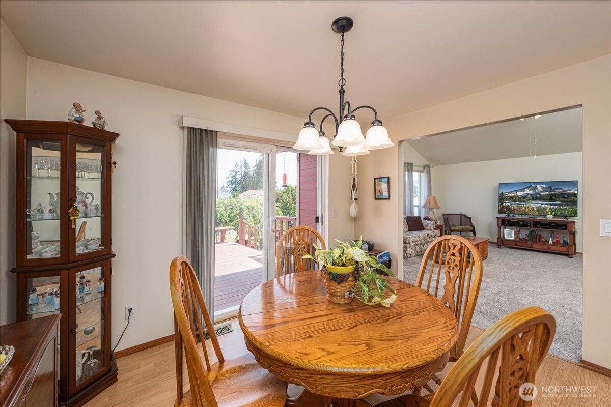 1890 Edgewood Drive Camano Island WA 98282
