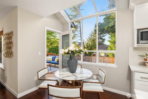 2462 238th Place NE Sammamish WA 98074