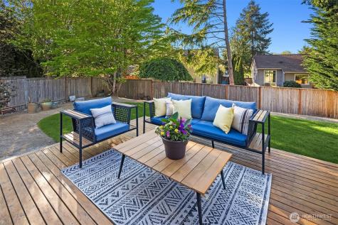2462 238th Place NE Sammamish WA 98074