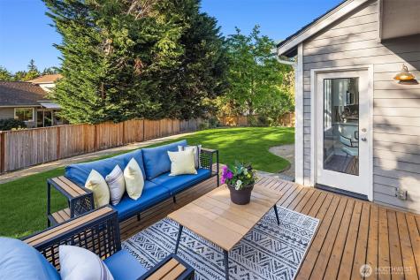 2462 238th Place NE Sammamish WA 98074
