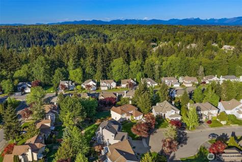 2462 238th Place NE Sammamish WA 98074