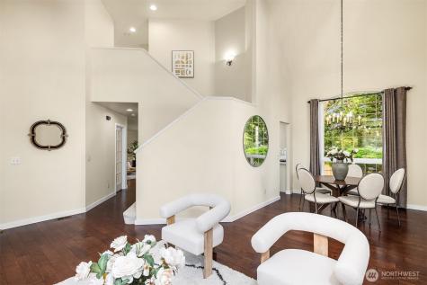 2462 238th Place NE Sammamish WA 98074