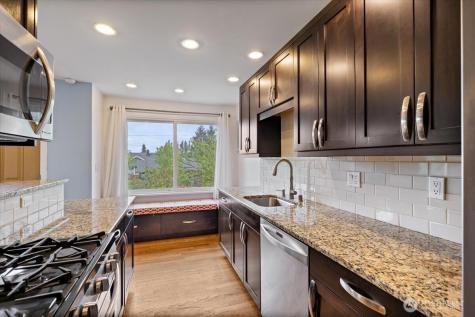 2905 E Olive Street Seattle WA 98122