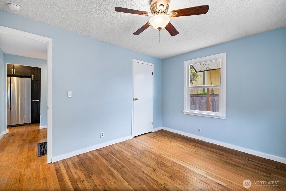2905 E Olive Street Seattle WA 98122