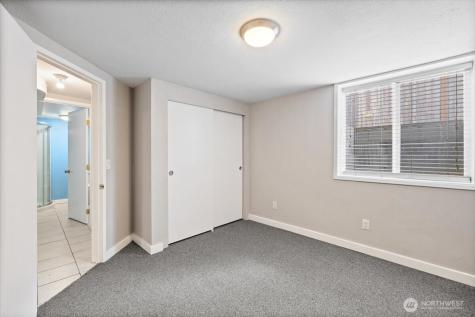 2905 E Olive Street Seattle WA 98122