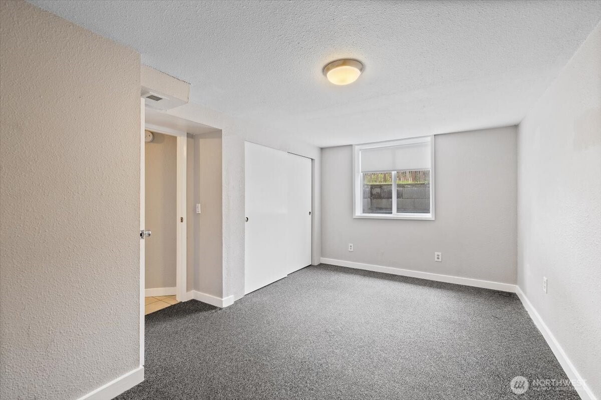 2905 E Olive Street Seattle WA 98122