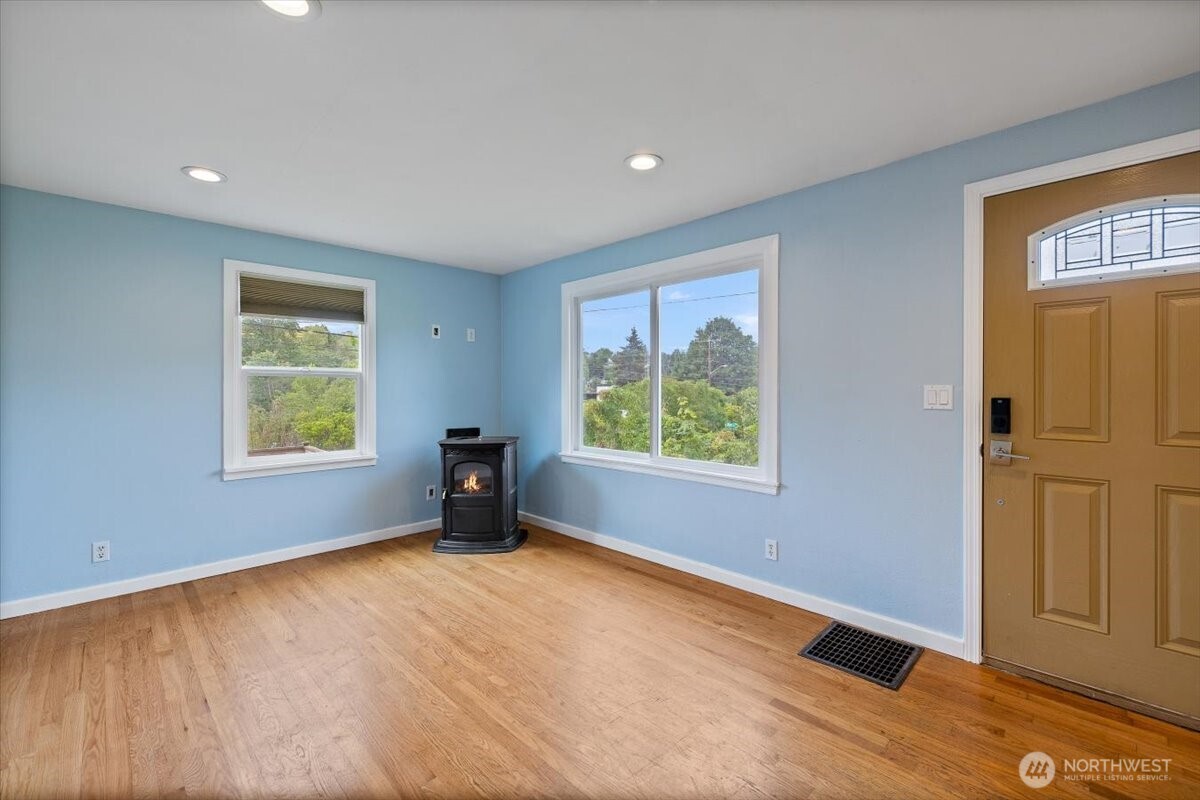 2905 E Olive Street Seattle WA 98122
