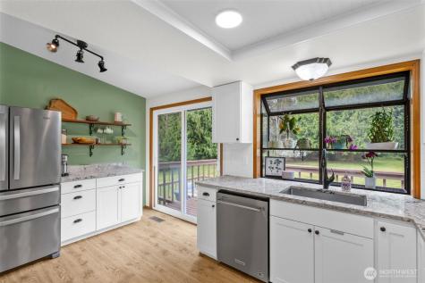 10711 90th Street NE Lake Stevens WA 98258