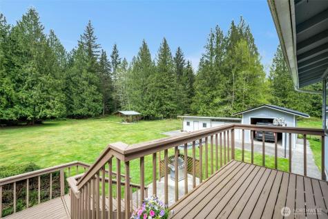 10711 90th Street NE Lake Stevens WA 98258