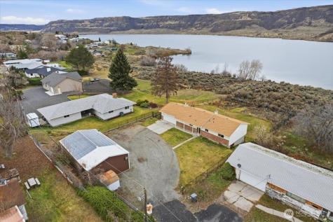 216 Sandy Lane Electric City WA 99123