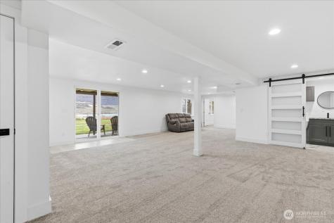 216 Sandy Lane Electric City WA 99123