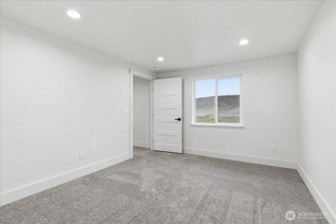 216 Sandy Lane Electric City WA 99123