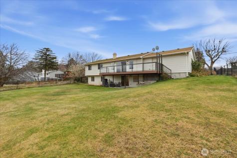 216 Sandy Lane Electric City WA 99123