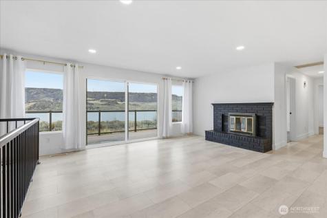 216 Sandy Lane Electric City WA 99123