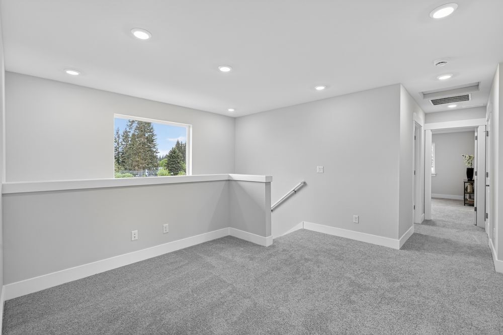 657 Barquist Lane N Enumclaw WA 98022