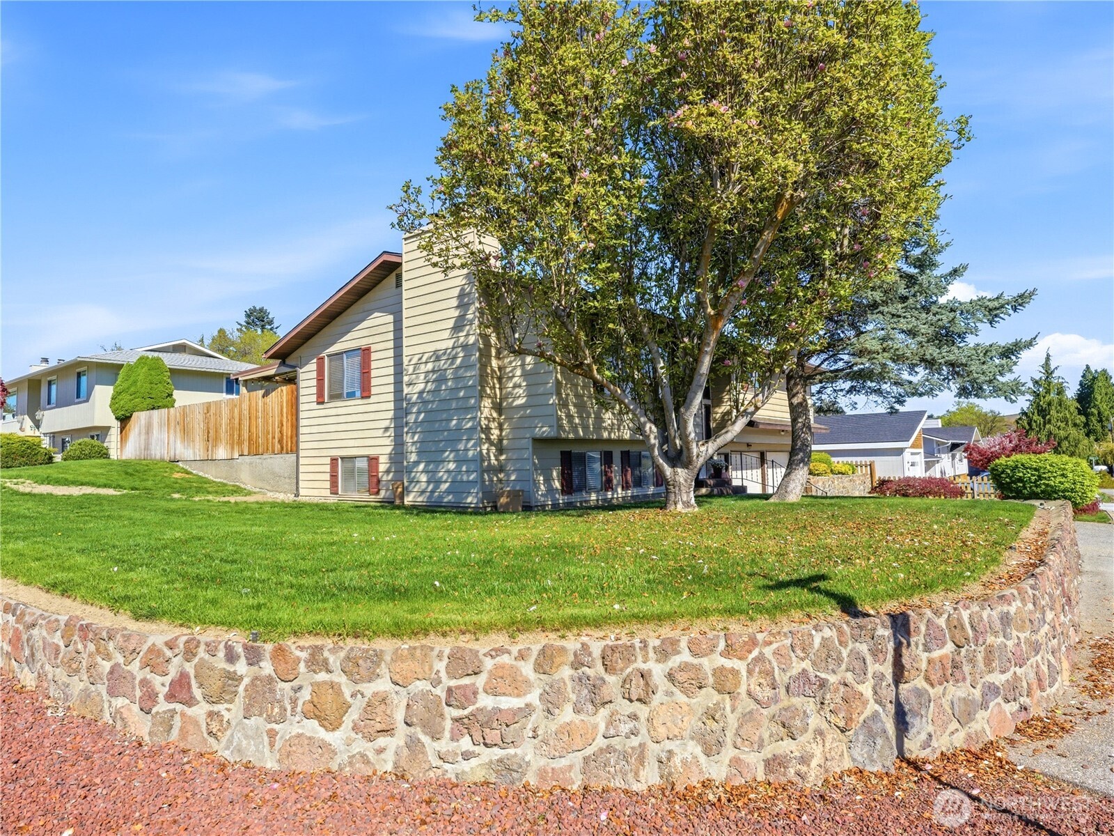 214 S Kansas Avenue East Wenatchee WA 98802