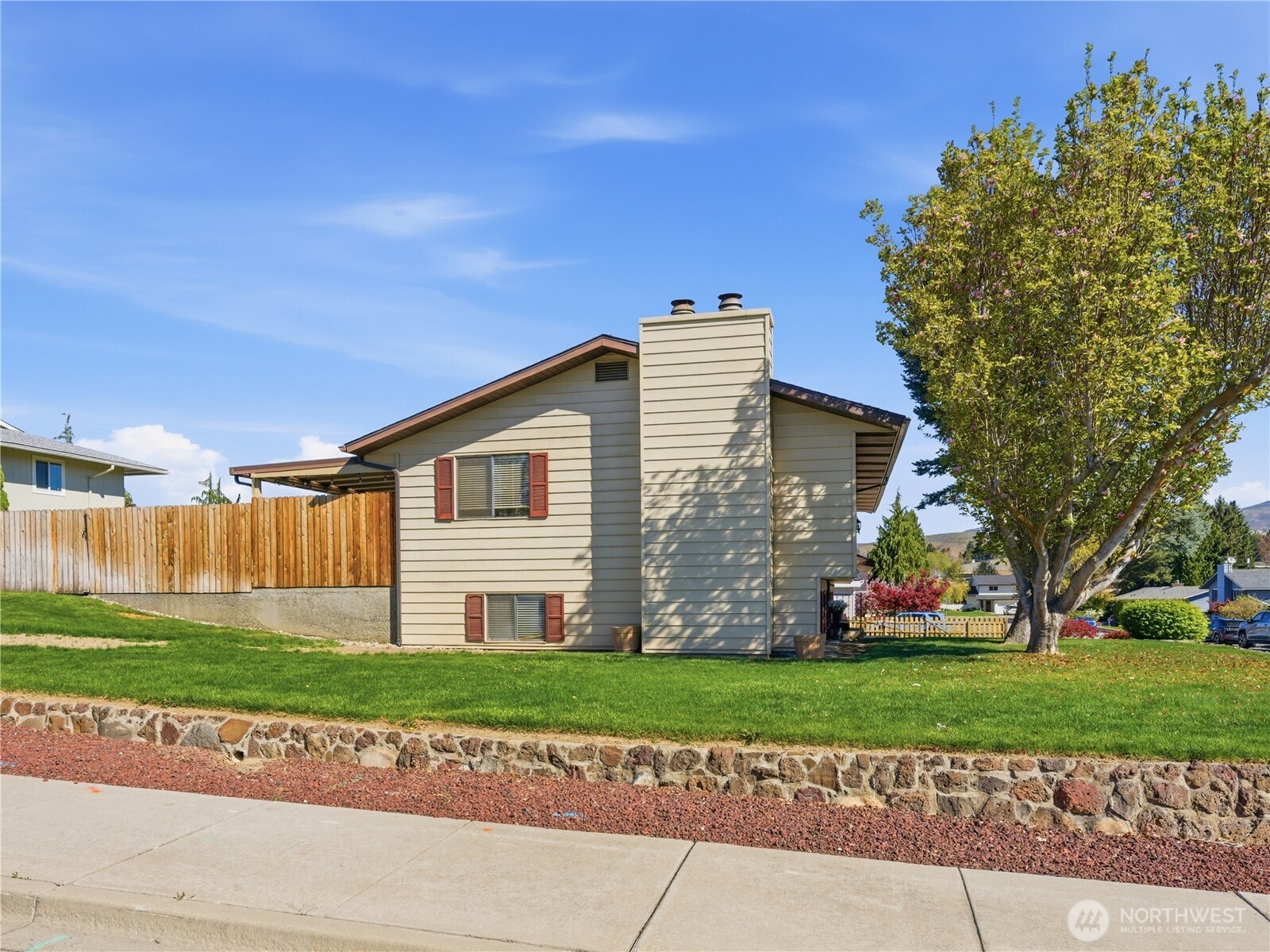 214 S Kansas Avenue East Wenatchee WA 98802