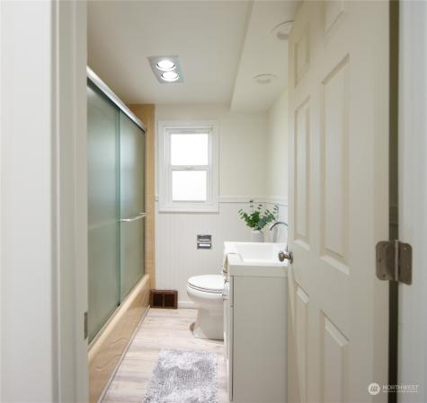 212 Medora Way Everett WA 98201